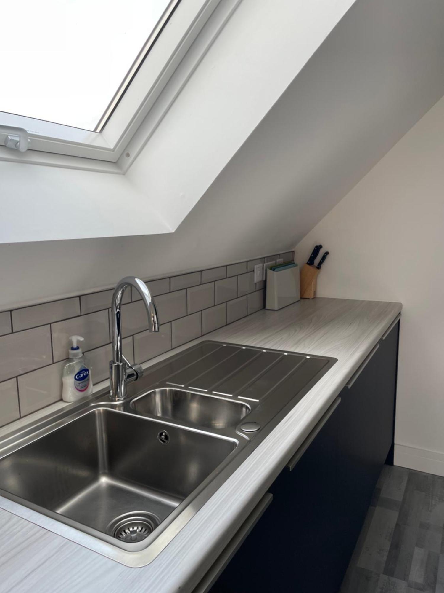 Lochside Loft - Self Catering Apartment For 2 In A Great Location For Inverness Airport And Both Cabot Highlands & Nairn Golf Courses Exterior foto
